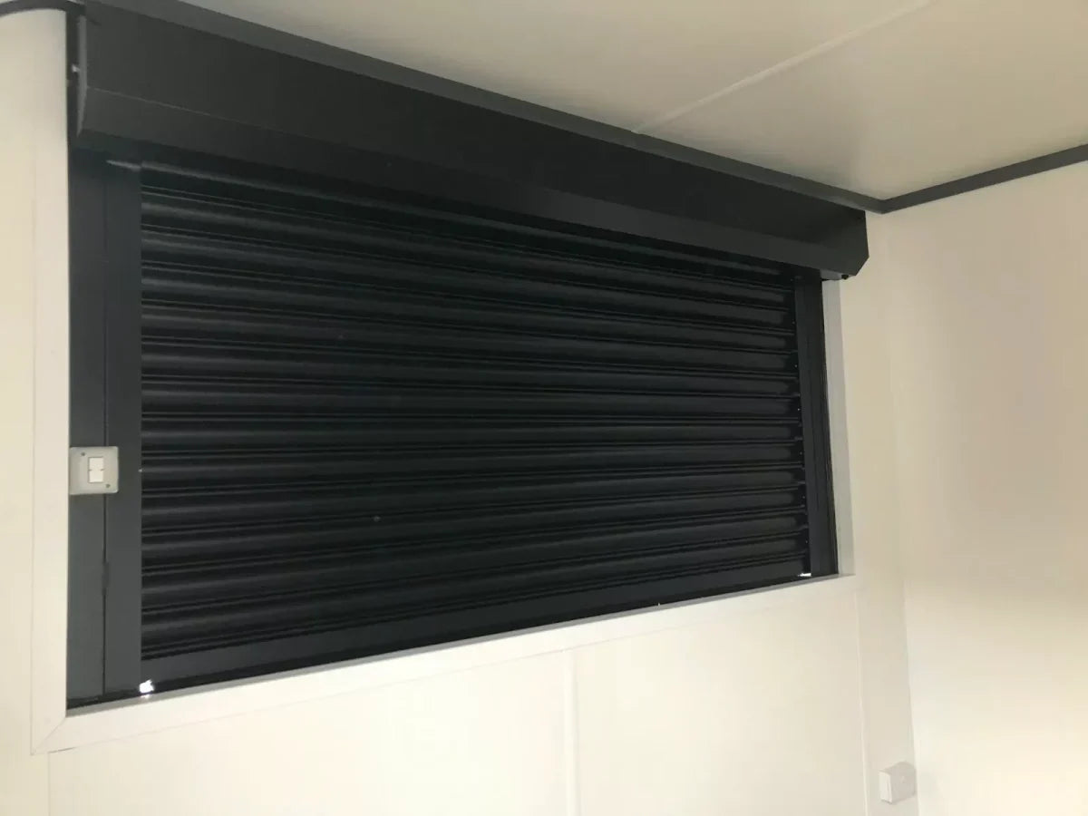 Contenedores Outlet Shipping 10ft x 8ft Cladded Food/Drink