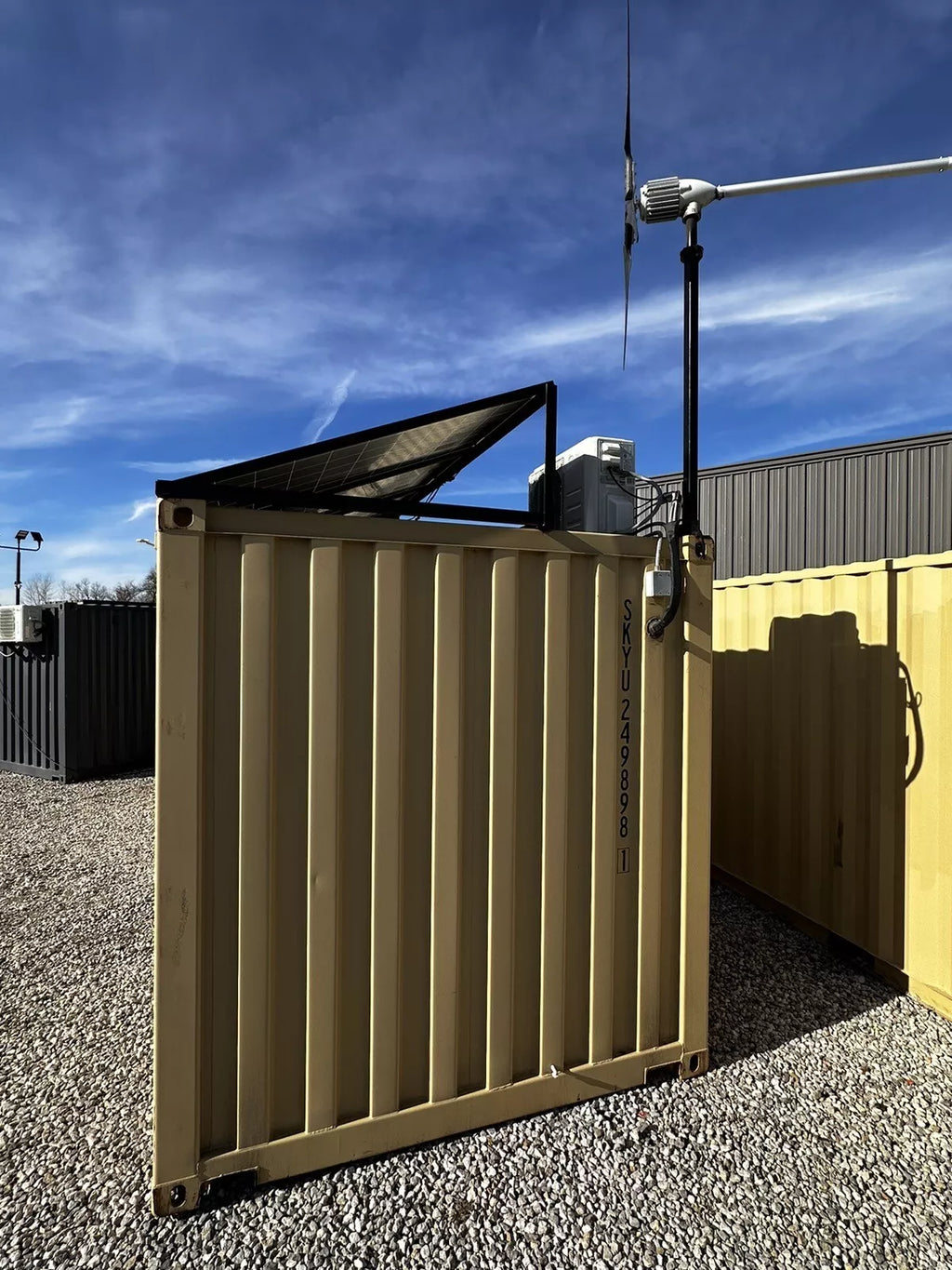 Contenedor de 20 pies oficina solar off grid