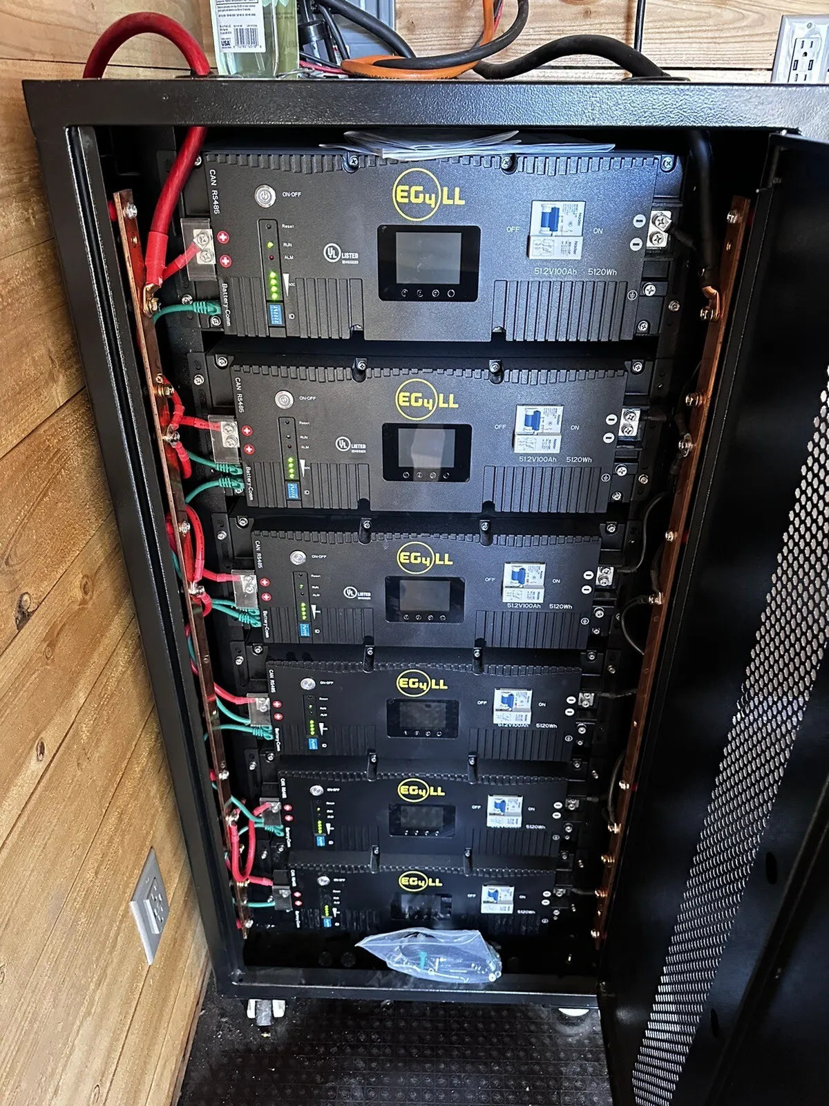 Contenedor de 20 pies oficina solar off grid
