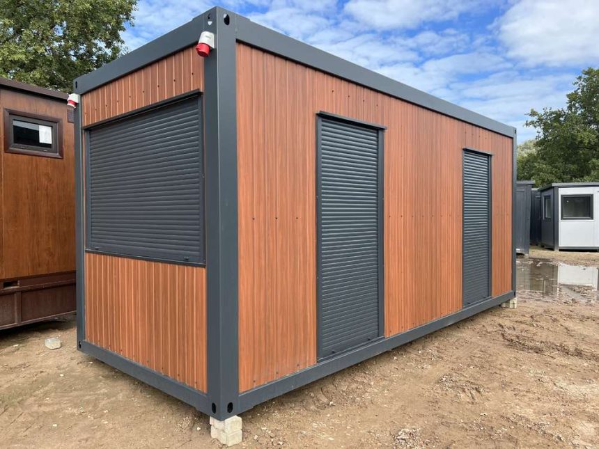 Contenedor de oficina estándar 6,00 x 2,43 m