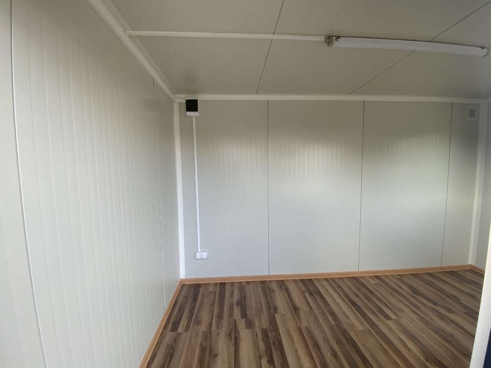 Contenedor de oficina 4,00m x 2,20m